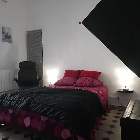 Appt Arenes 90 M2 + Terrasse Ombragee * Nîmes