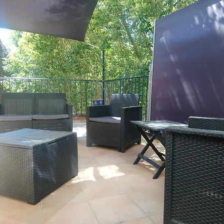 Apartamento Appt Arenes 90 M2 + Terrasse Ombragee Nîmes